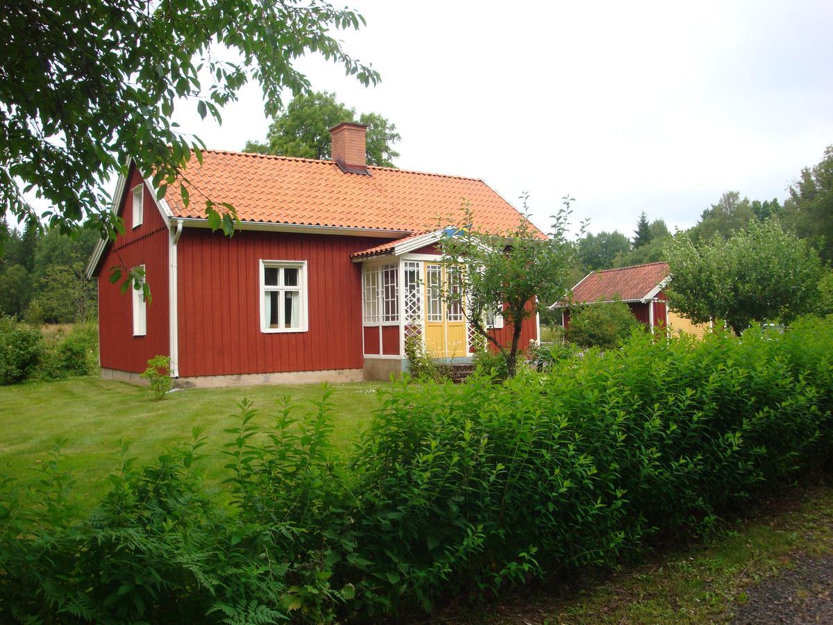 Lilla Asbotorp 2 Hotel Skovde Exterior photo